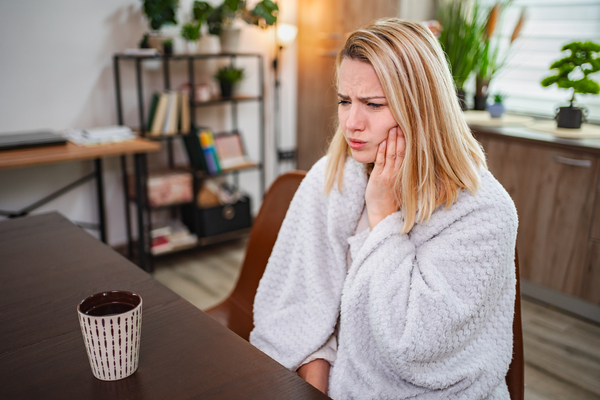 Что делать если треснул зуб